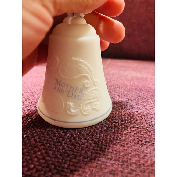 Hallmark Vintage Mother and Dad Ceramic Ornament, 1985 - Picture 2 of 10